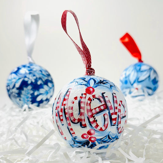 BLUE and WHITE FLORAL BAUBLE SET